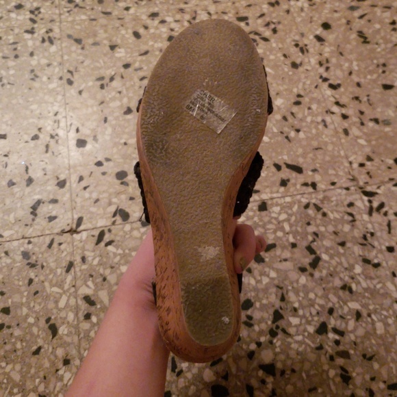 Black-and-tan wedges - Picture 6 of 7